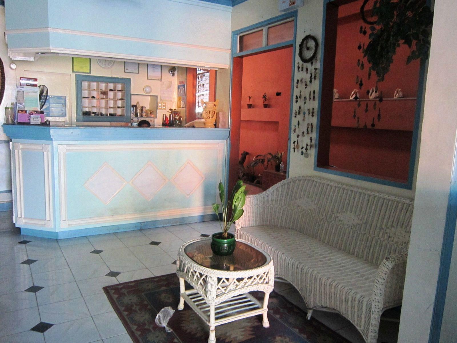 Coastal Inn Dumaguete City Bagian luar foto